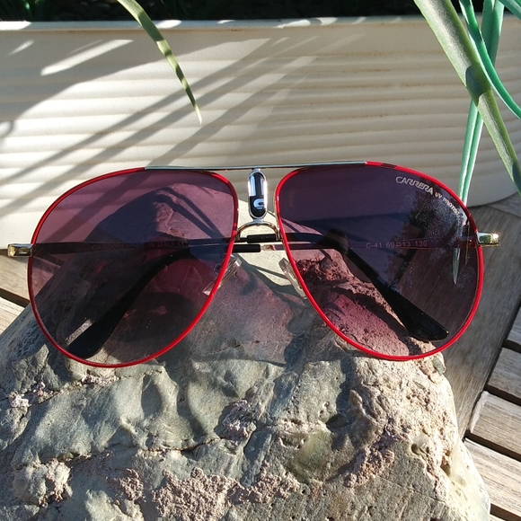 Carrera Other - 🆕 🇮🇹 NWT Carrera Red Rim Sunglasses